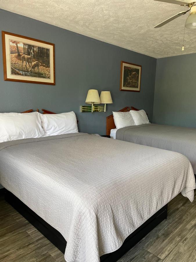 Adamsville Deerfield Inn מראה חיצוני תמונה